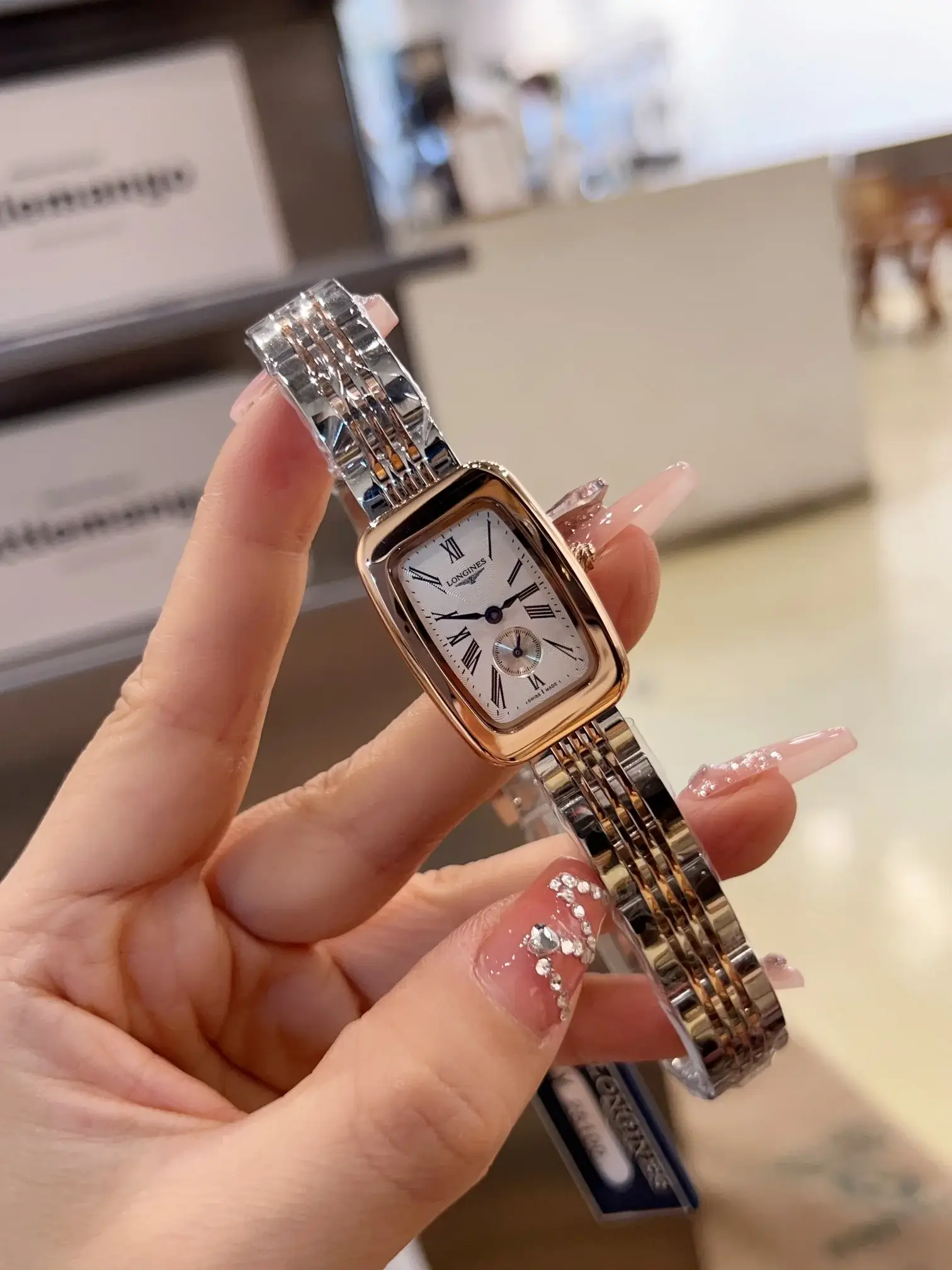 LONG new arrival women watches - image 3