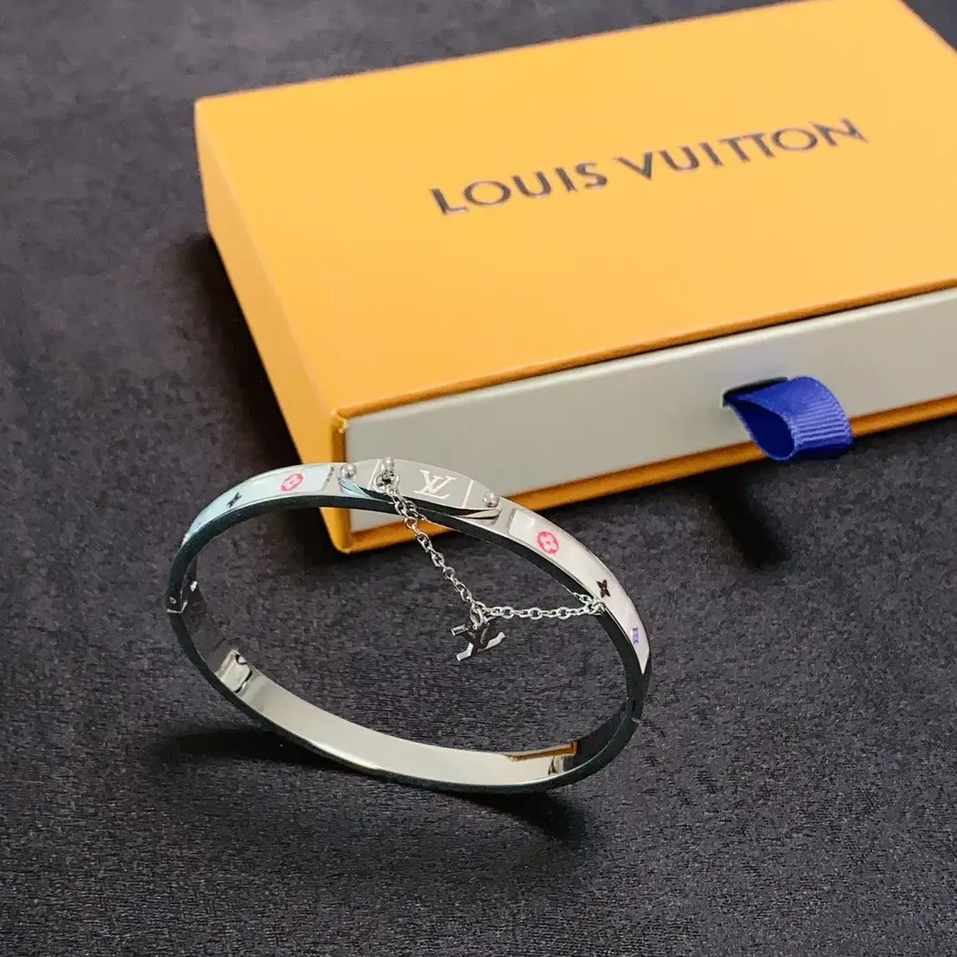 louis New Arrival Bracelet 0015 - image 6