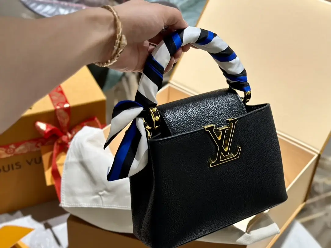 Louis capucines new arrival bag 05 - image 11
