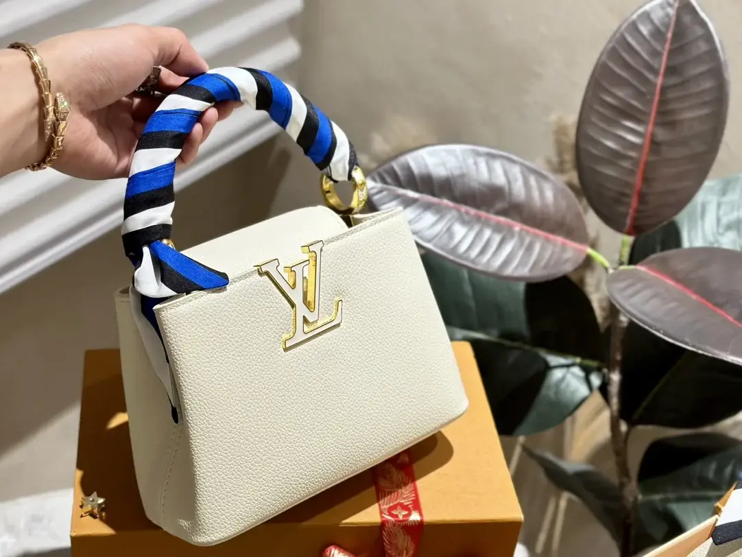 Louis capucines new arrival bag 05 - image 6