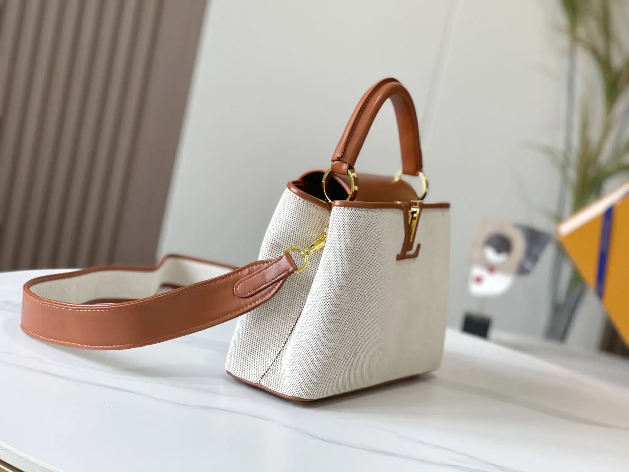 Louis Capucines new arrival bag 05 - image 5