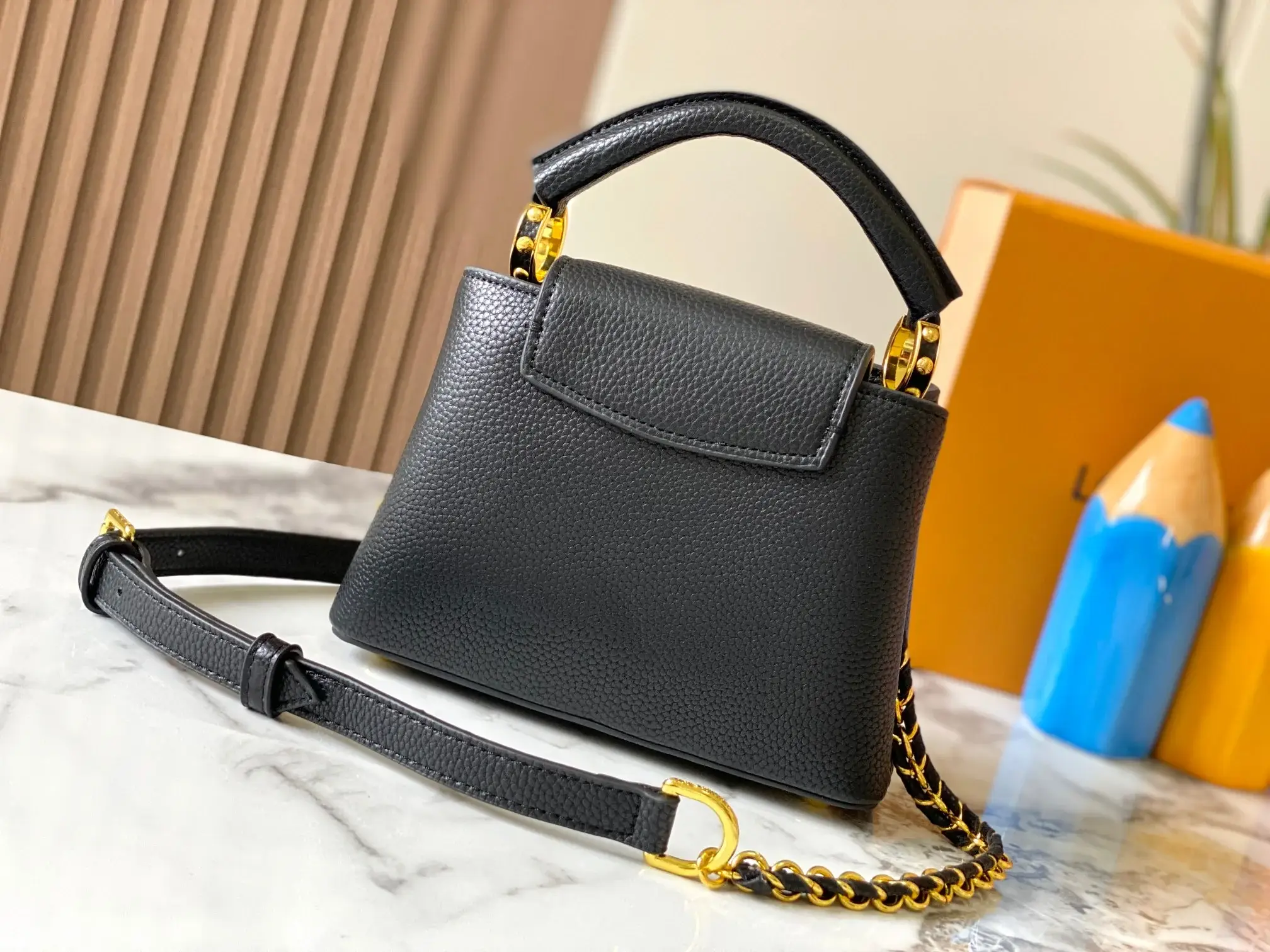 Louis Milky Way Capucines BB  Taurillon leather M23082 size: 21×14×8cm - image 10