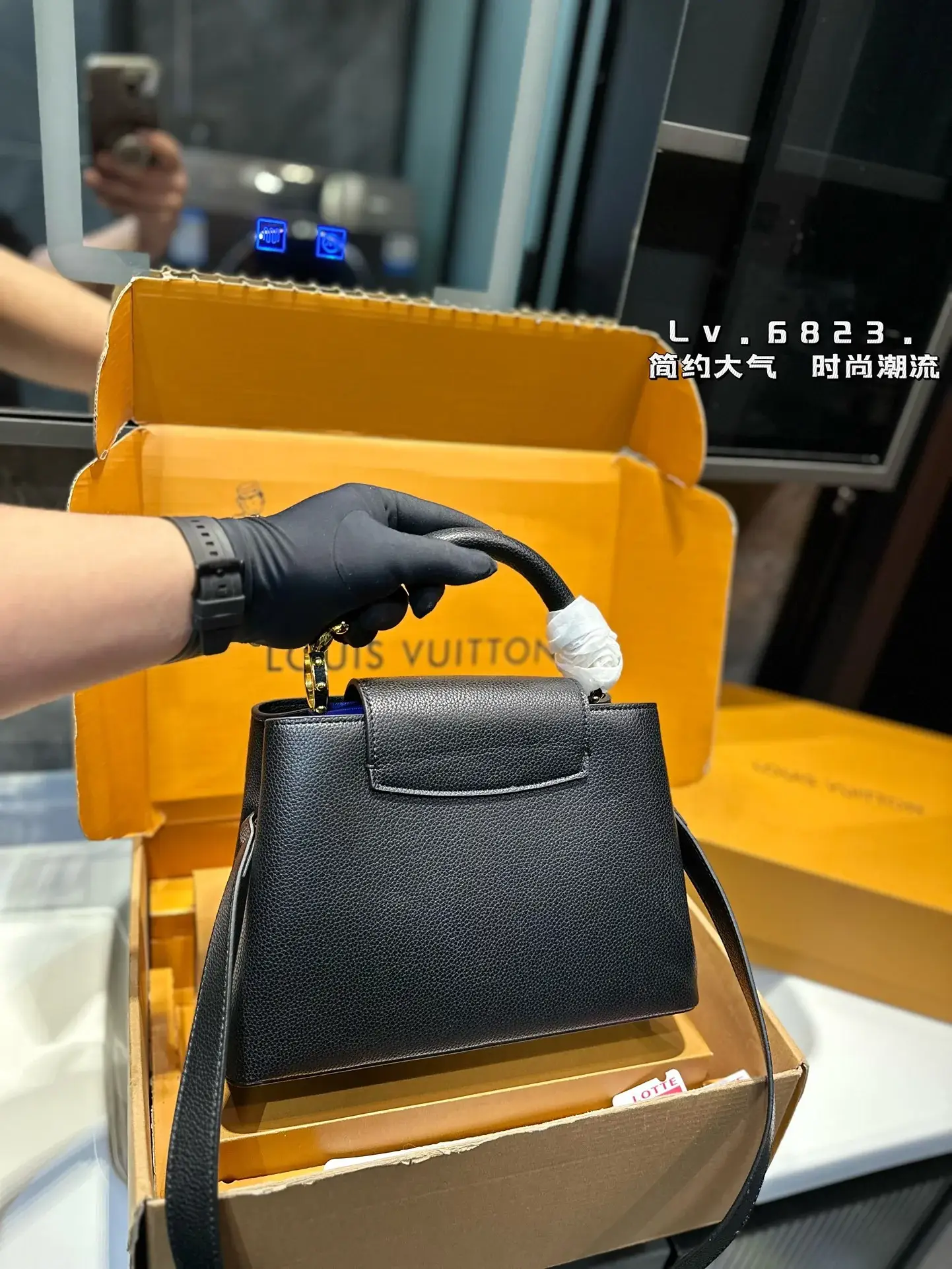Louis new arrival Capucines monogram bag - image 5