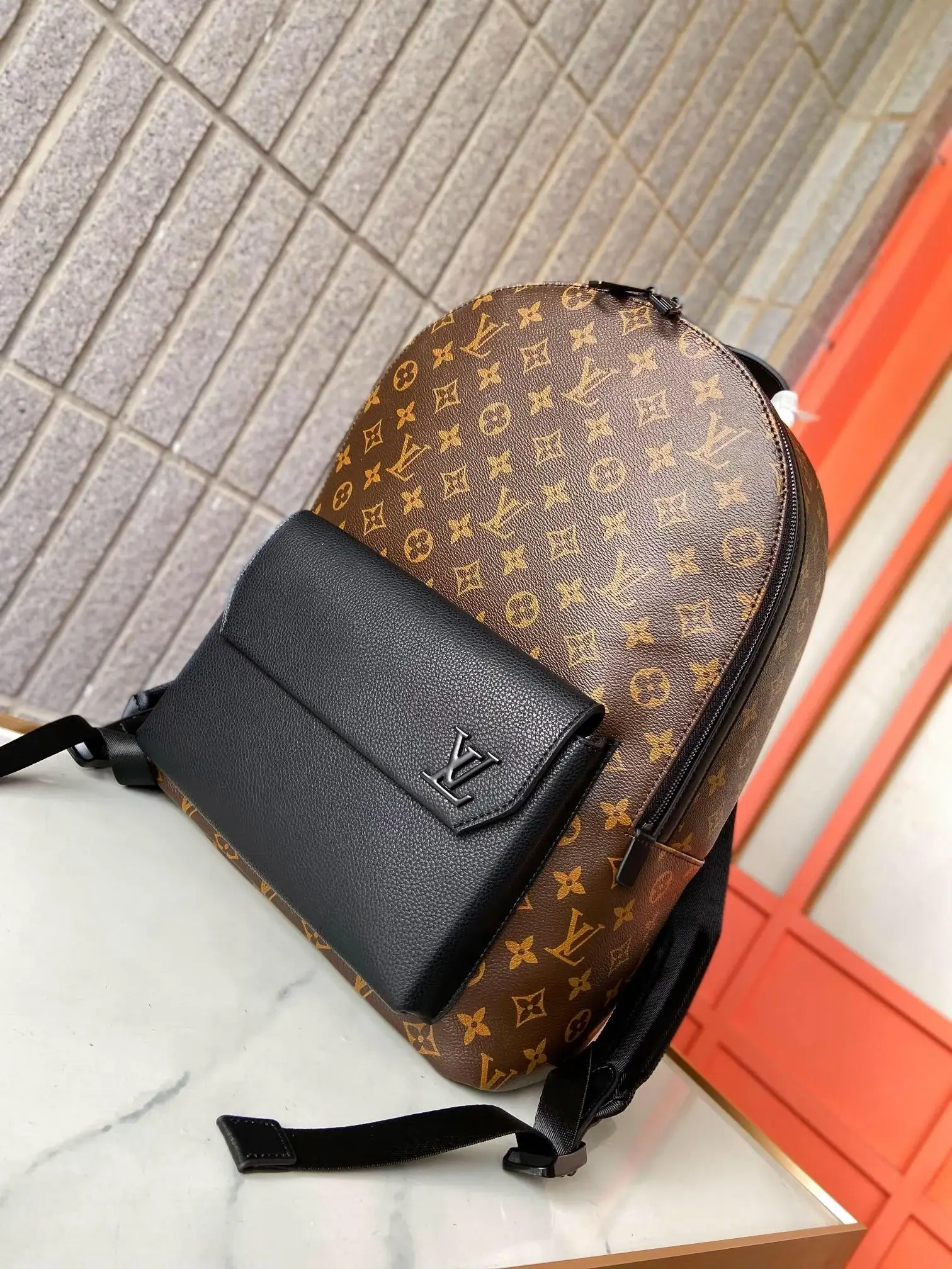 Louis new arrival e::2e::±Aerogram backpack bag size : 43 x 30 x 14 cm - image 9