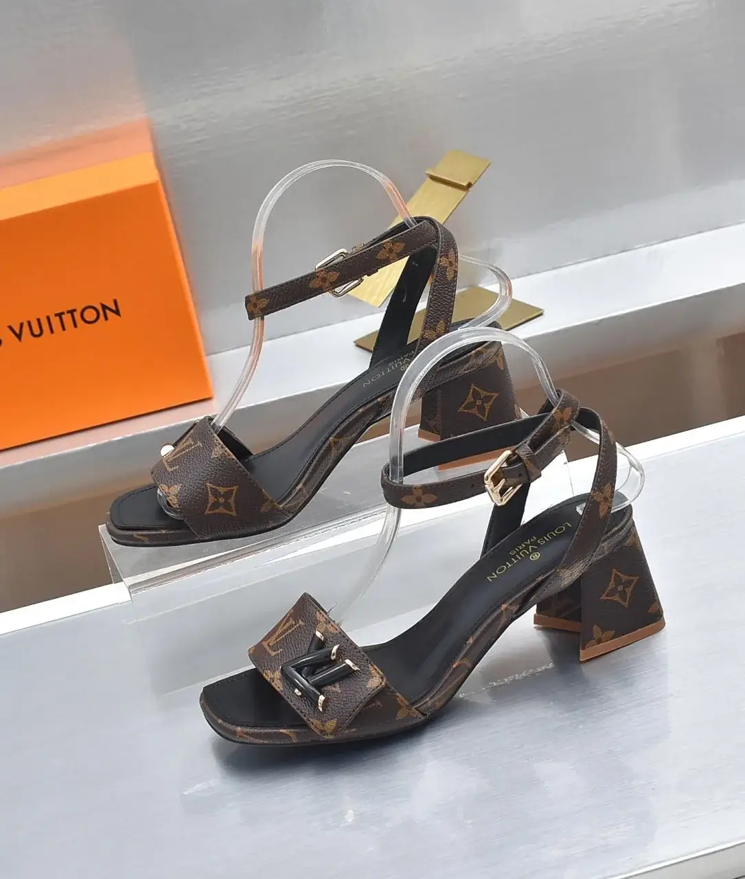 Louis new arrival summer shoes heels 6cm - image 9