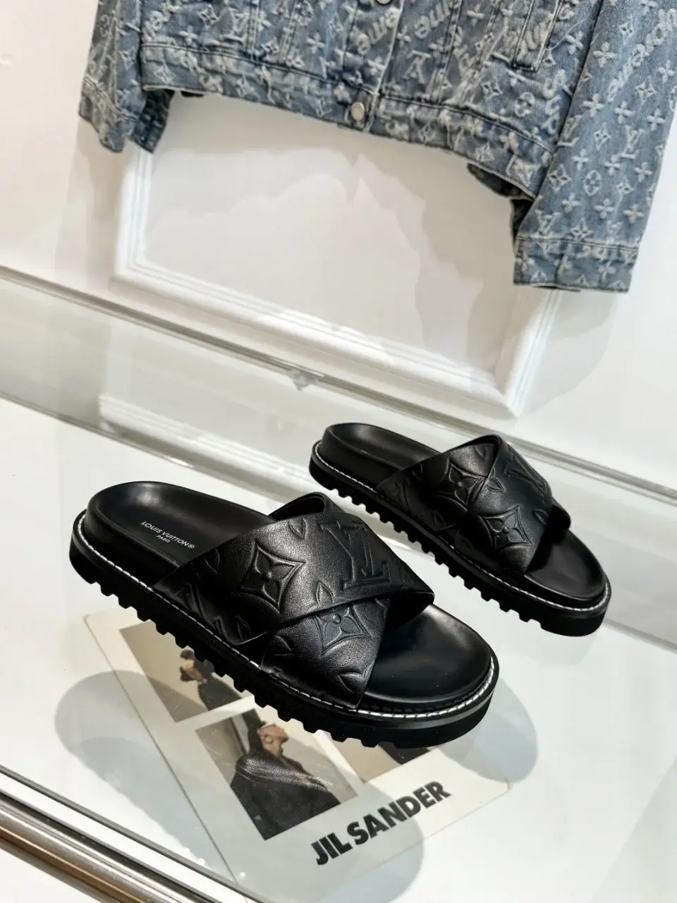 Louis new arrival summer slippers men women - image 18