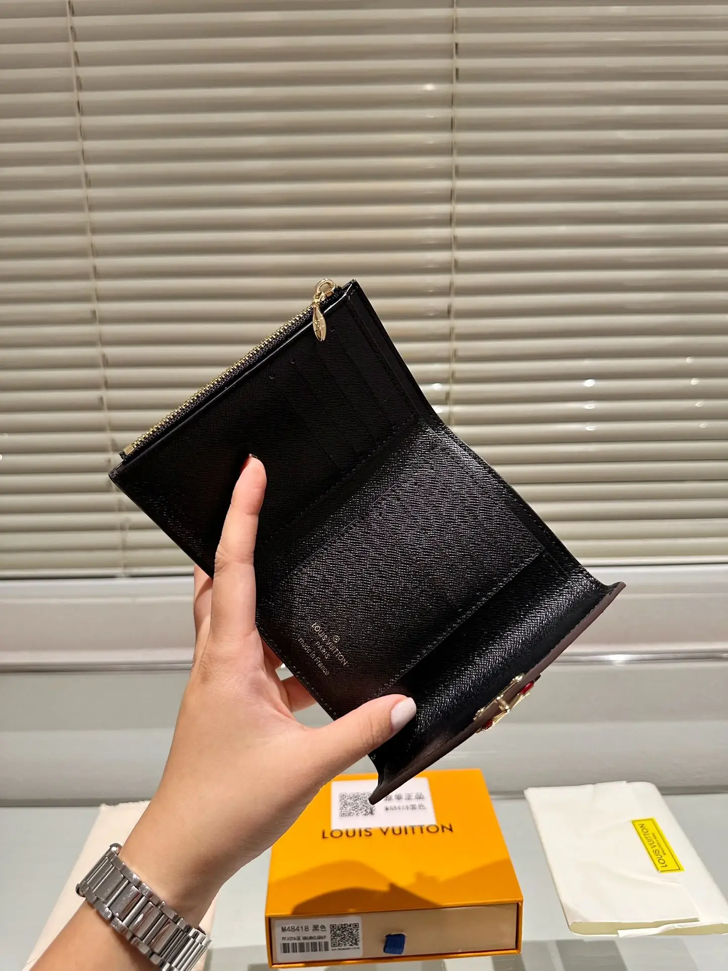 Louis new arrival wallets - image 11
