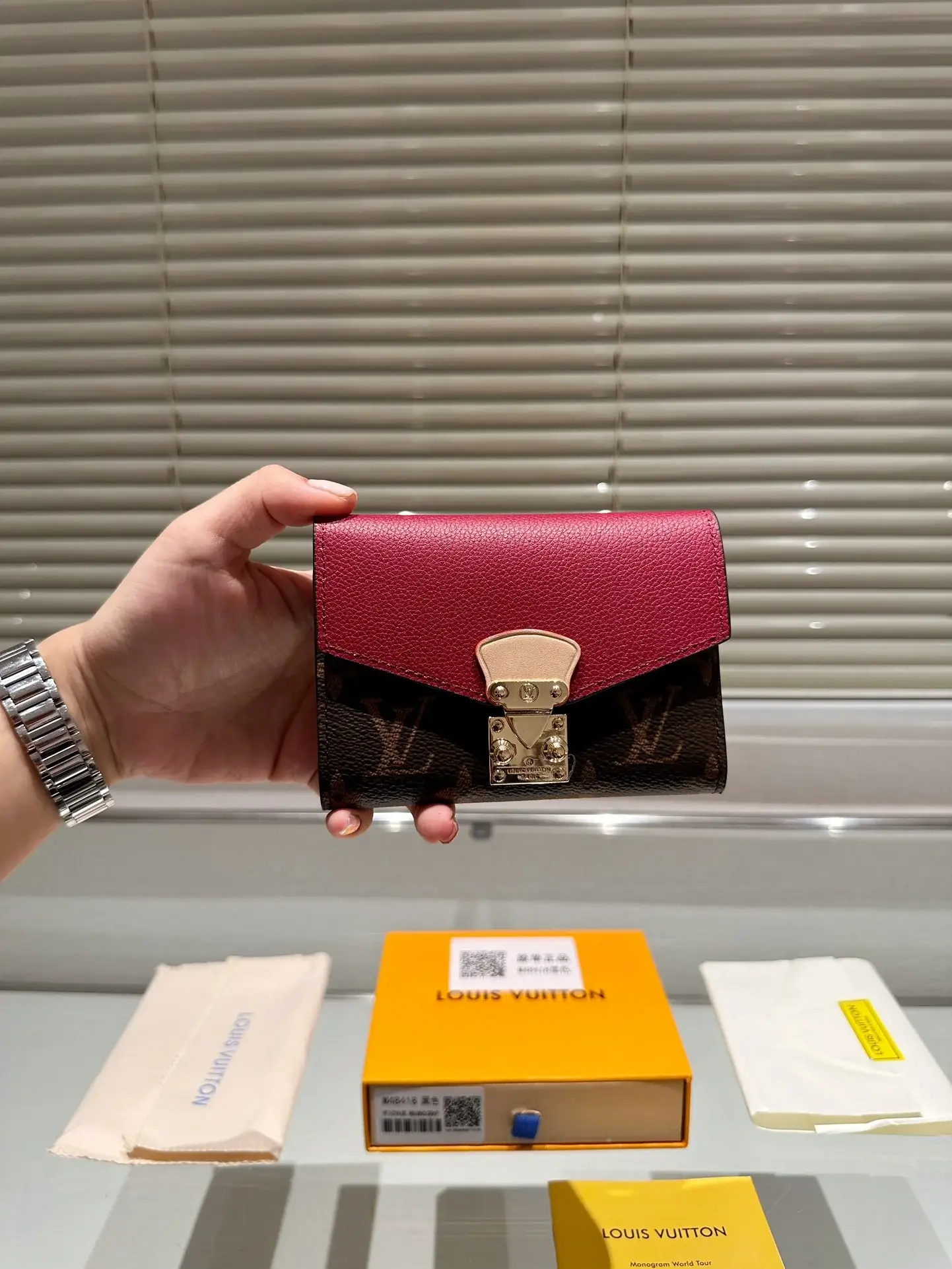 Louis new arrival wallets - image 4