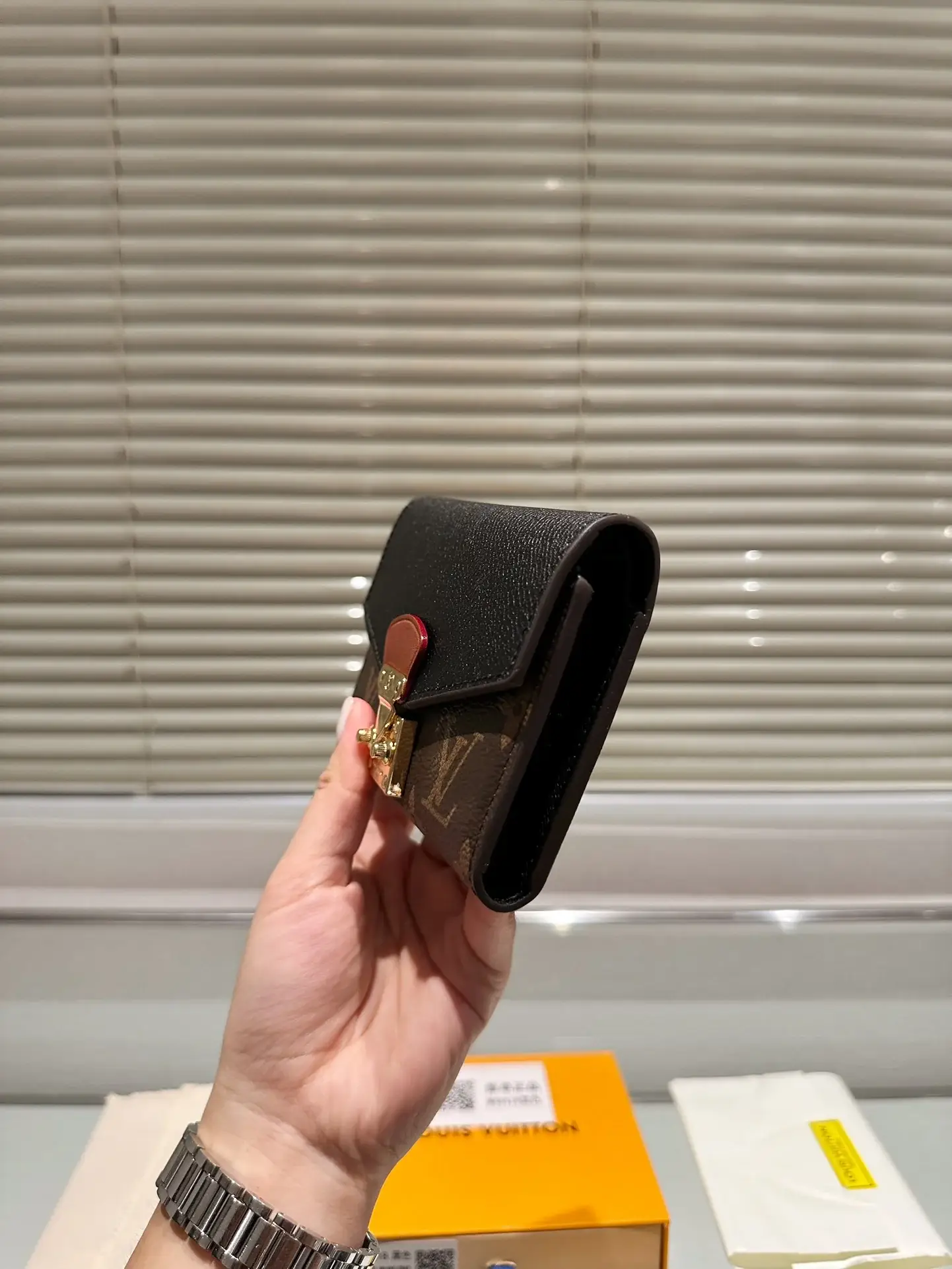 Louis new arrival wallets - image 6