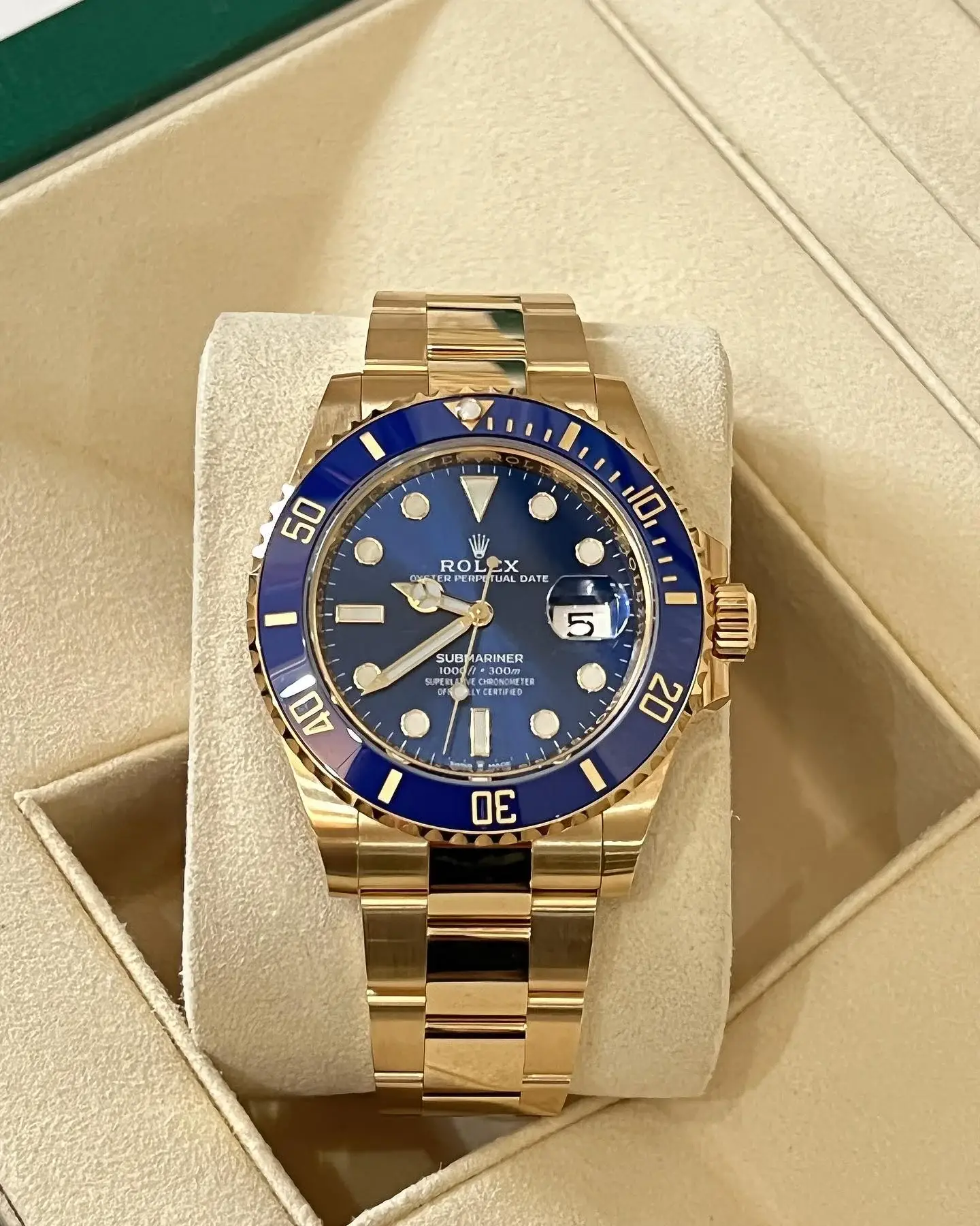 Rlx Perpetual Submariner Date 41mm Blue Dial Yellow Gold 126618LB - image 4