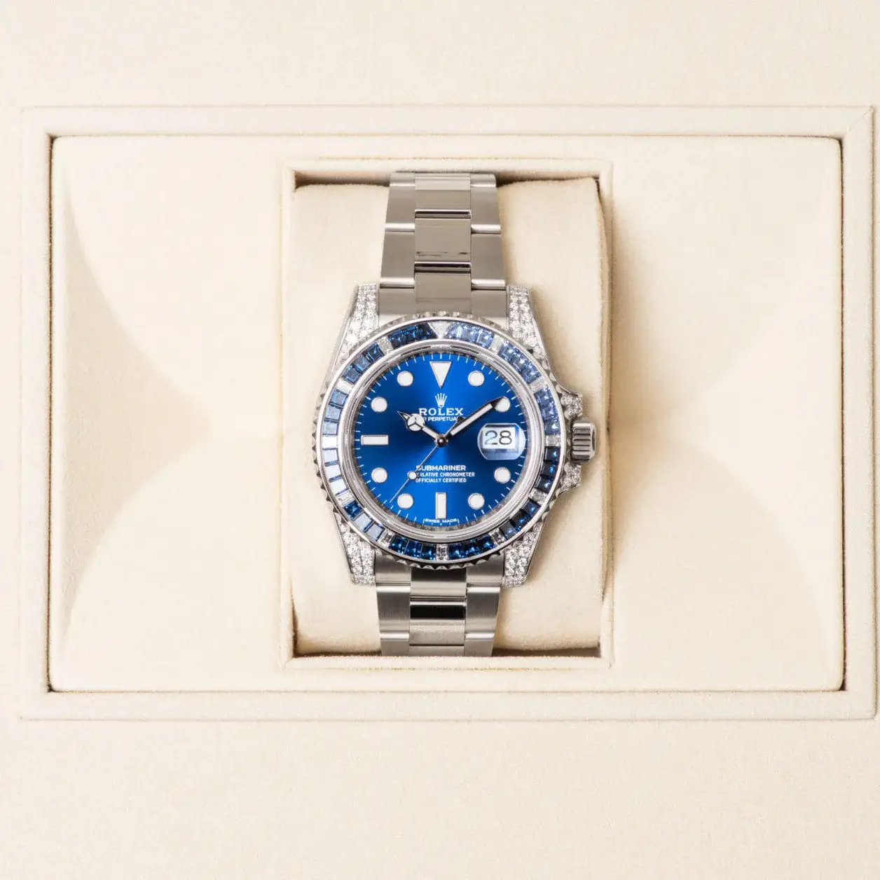 Rlx Submariner Date 116659 SABR 18K White Gold Diamonds Sapphires UNWORN - image 18