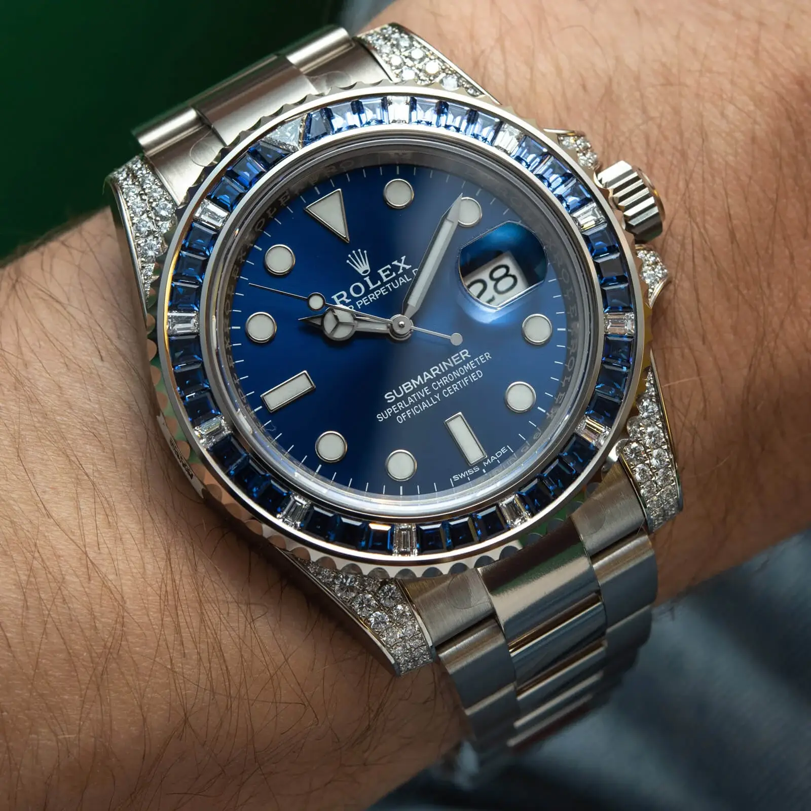 Rlx Submariner Date 116659 SABR 18K White Gold Diamonds Sapphires UNWORN - image 10