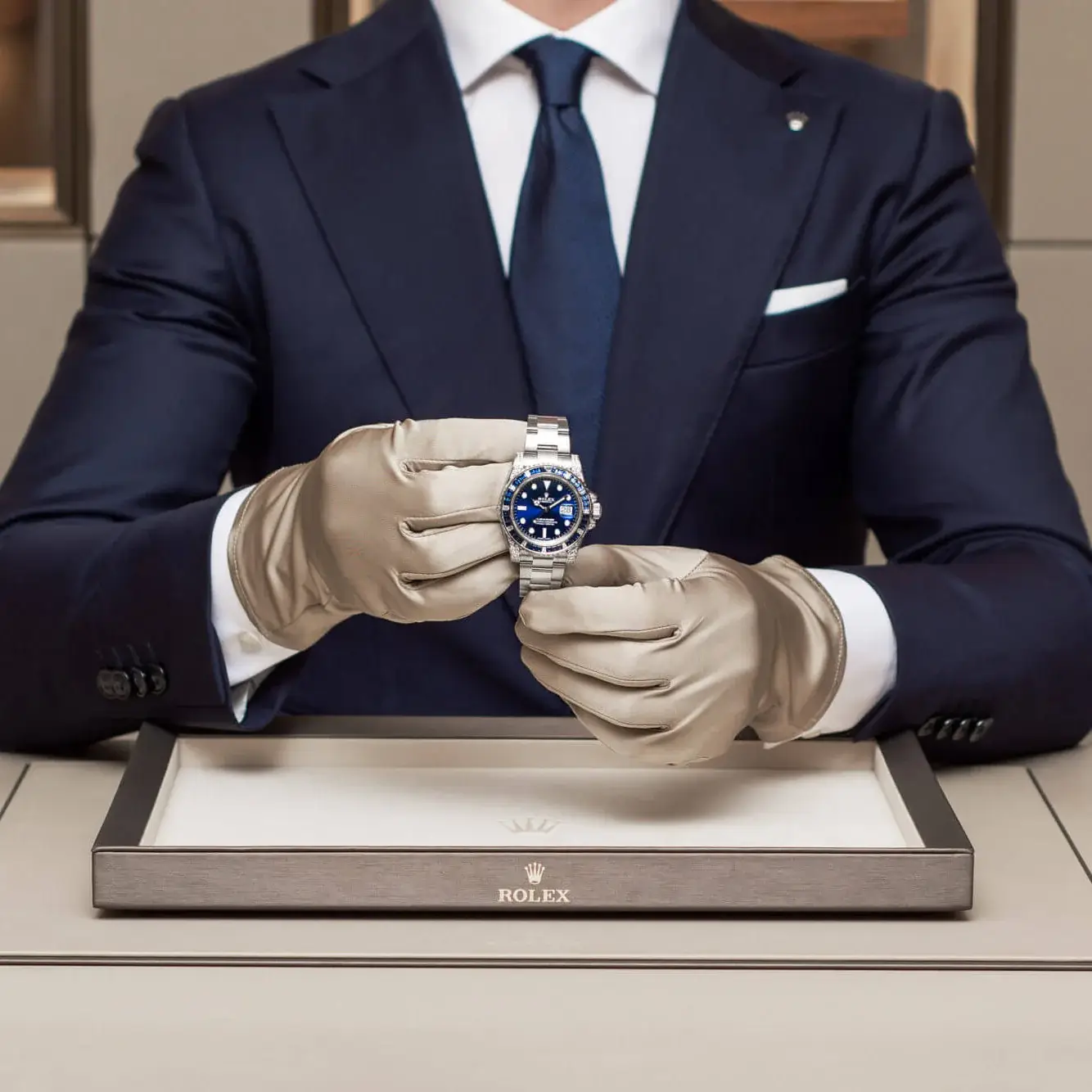Rlx Submariner Date 116659 SABR 18K White Gold Diamonds Sapphires UNWORN - image 19