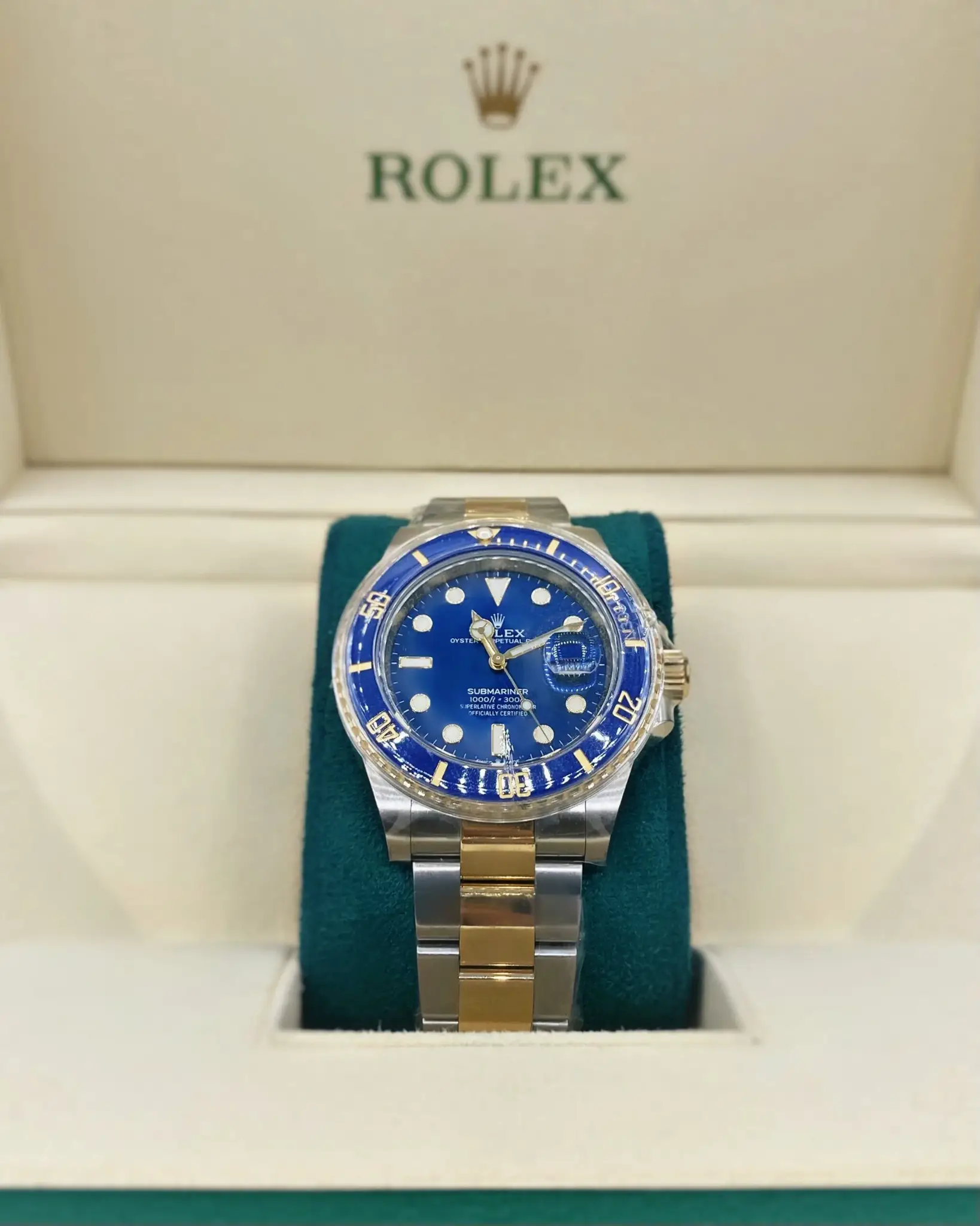 Rlx Submariner, Two-Tone, Blue Bezel and Dial 116613 - image 4