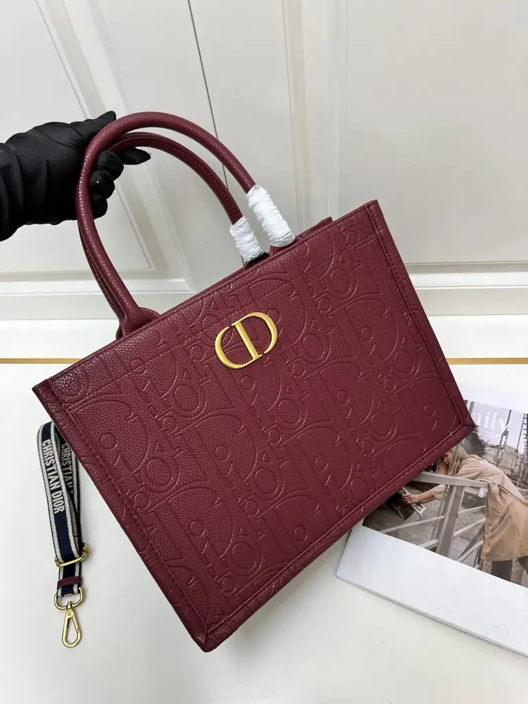 D new arrival book tote bag size: 36.5*28*17.5cm top quality - image 1
