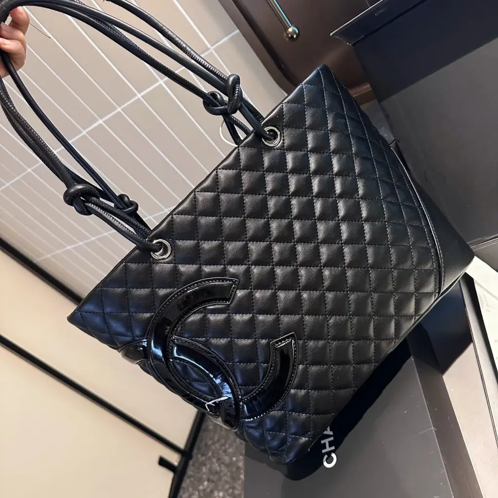 CC grand shopping tote size: 28cm - image 1