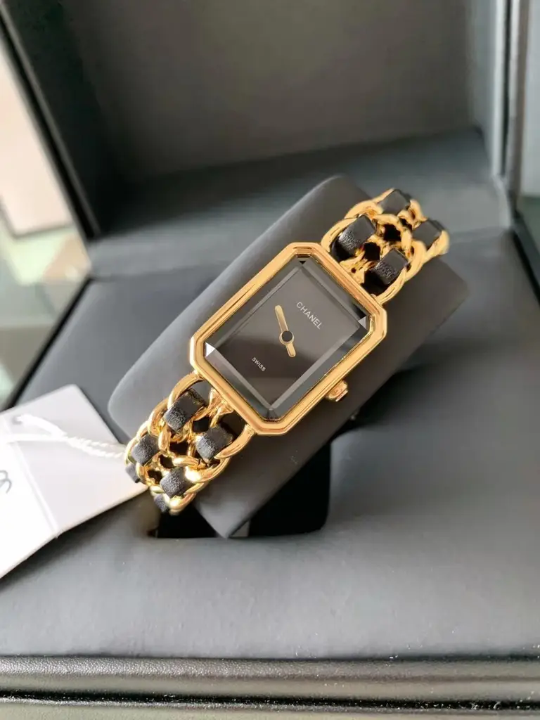 CC new arrival Premiere women watch 26.1X20 mm - image 1