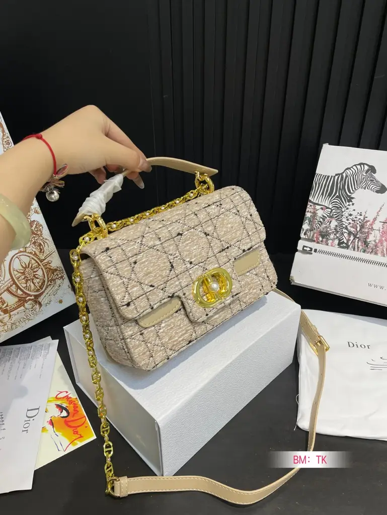 D new arrival Jolie Cannage bag size:22*14cm - image 1